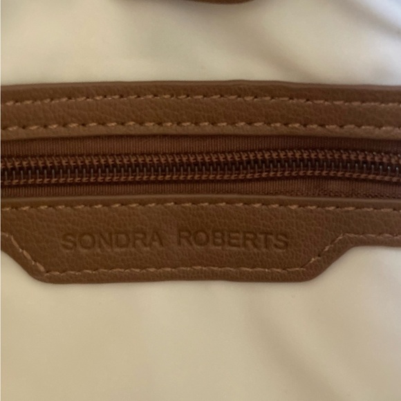 Sondra Roberts Quilted Shopper with Shearling Trim in Caramel NWOT - Picture 6 of 8